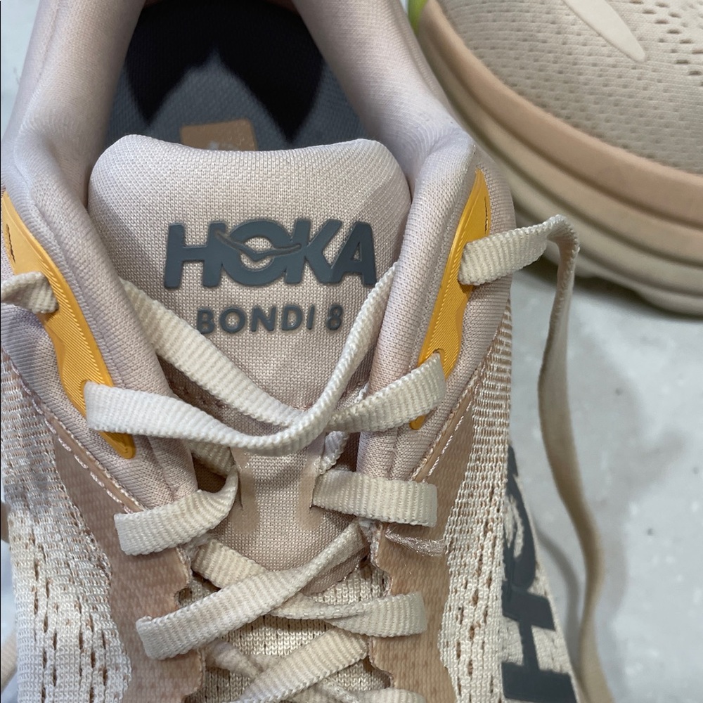 Hoka Bondi 8 Women's Beige and Peach Athletic Shoes - Picture 4 of 8